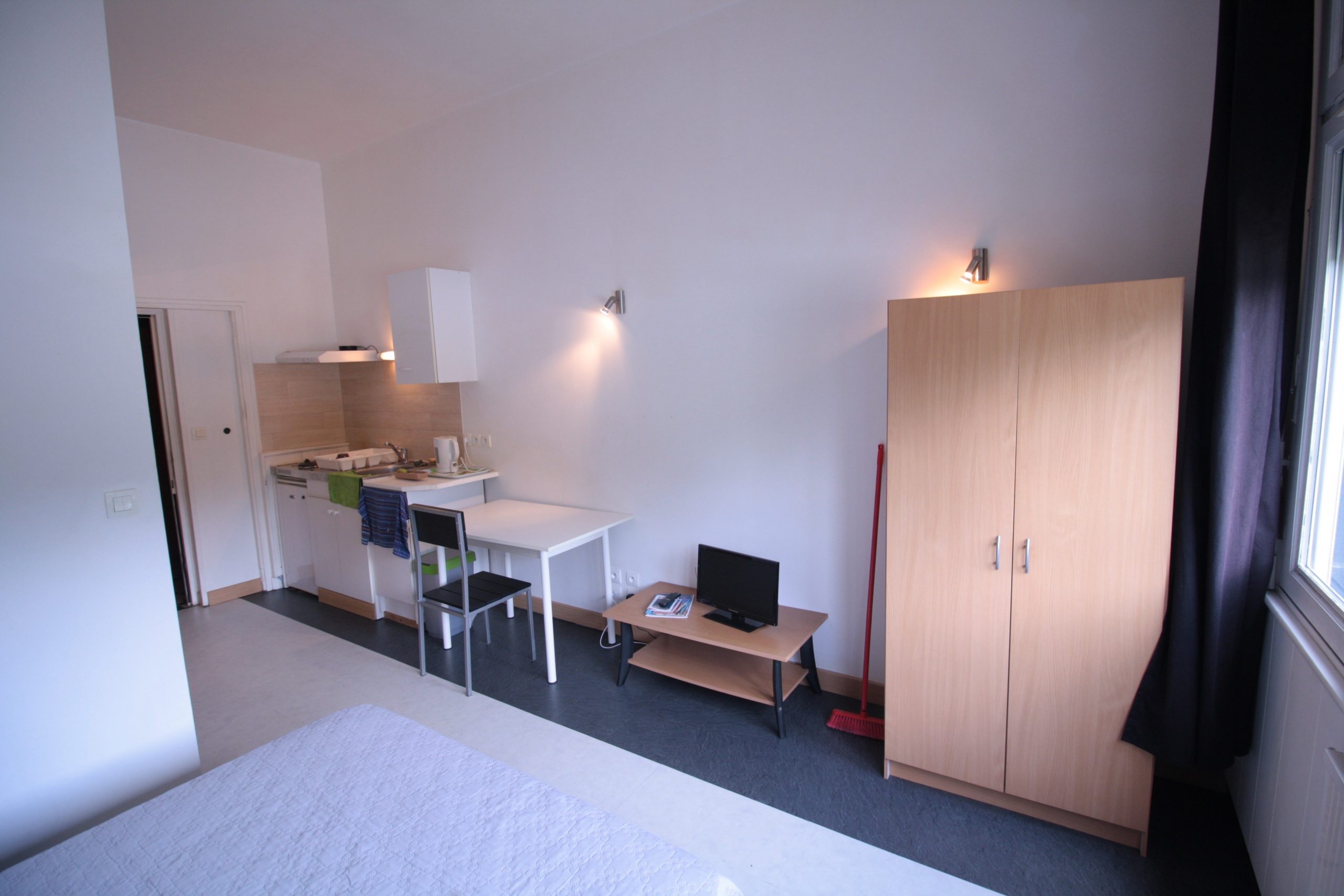Photo 3