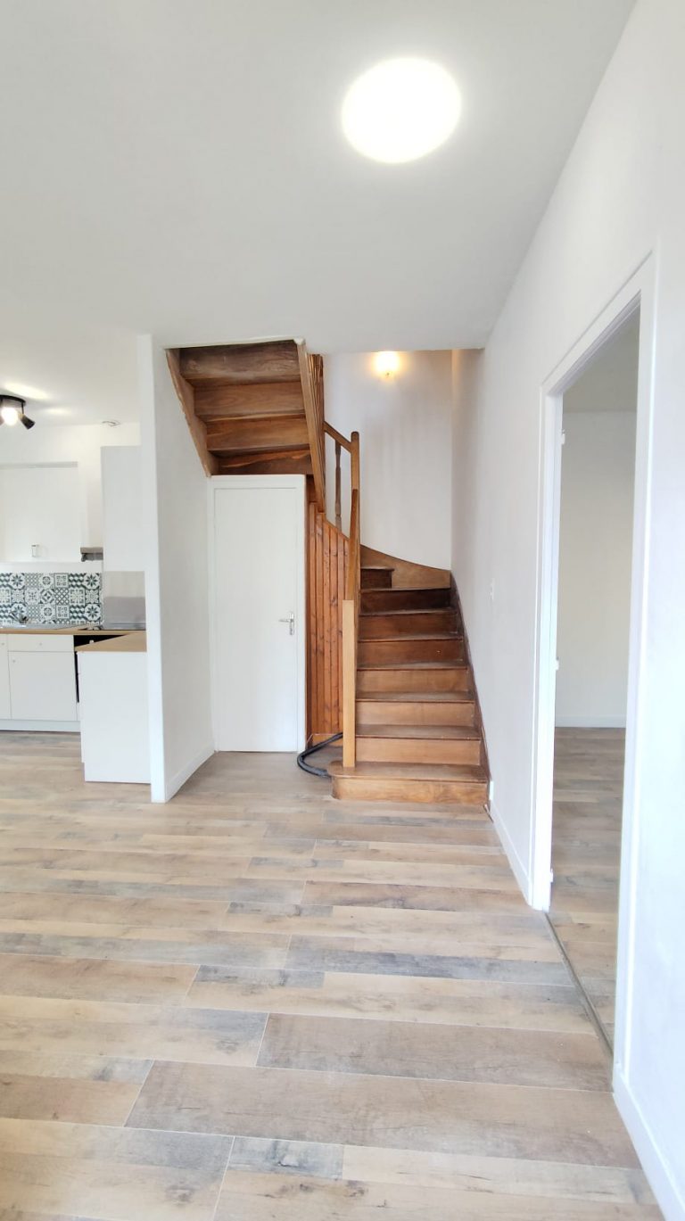 À Vendre – Maison rénovée au cœur de Plévin (22340)