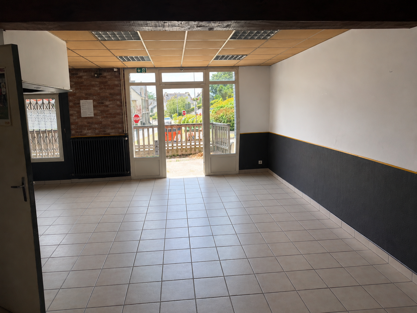 Photo 1